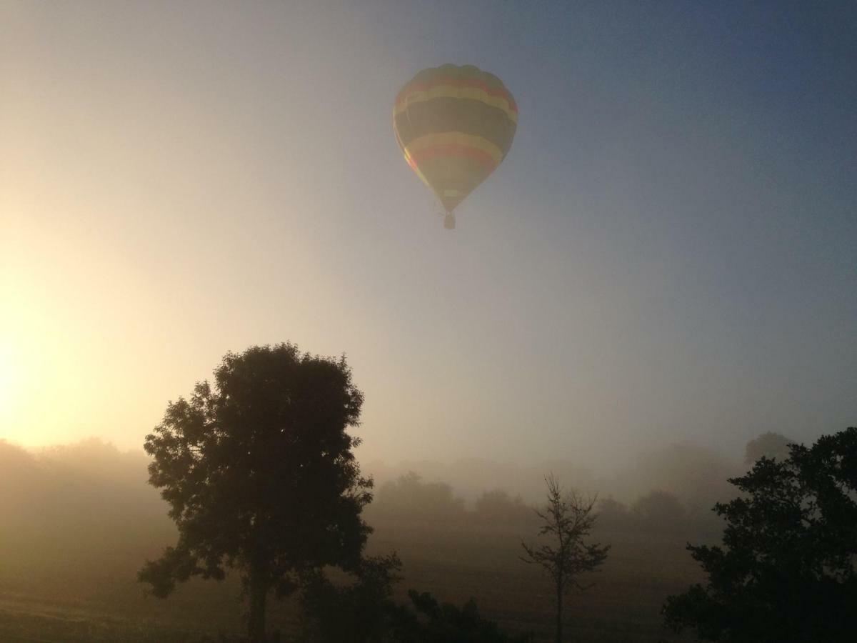 Le Manoir Du Pont Senot Bed & Breakfast Noron-la-Poterie ภายนอก รูปภาพ
